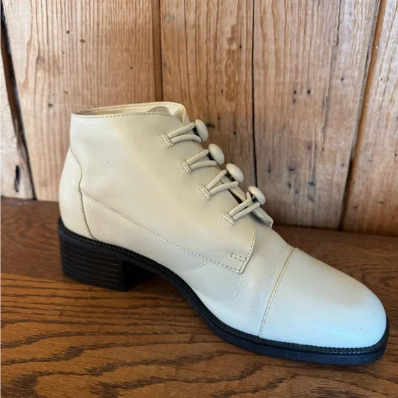 Vintage Cream Leather Ankle Boots - Picture 12 of 16